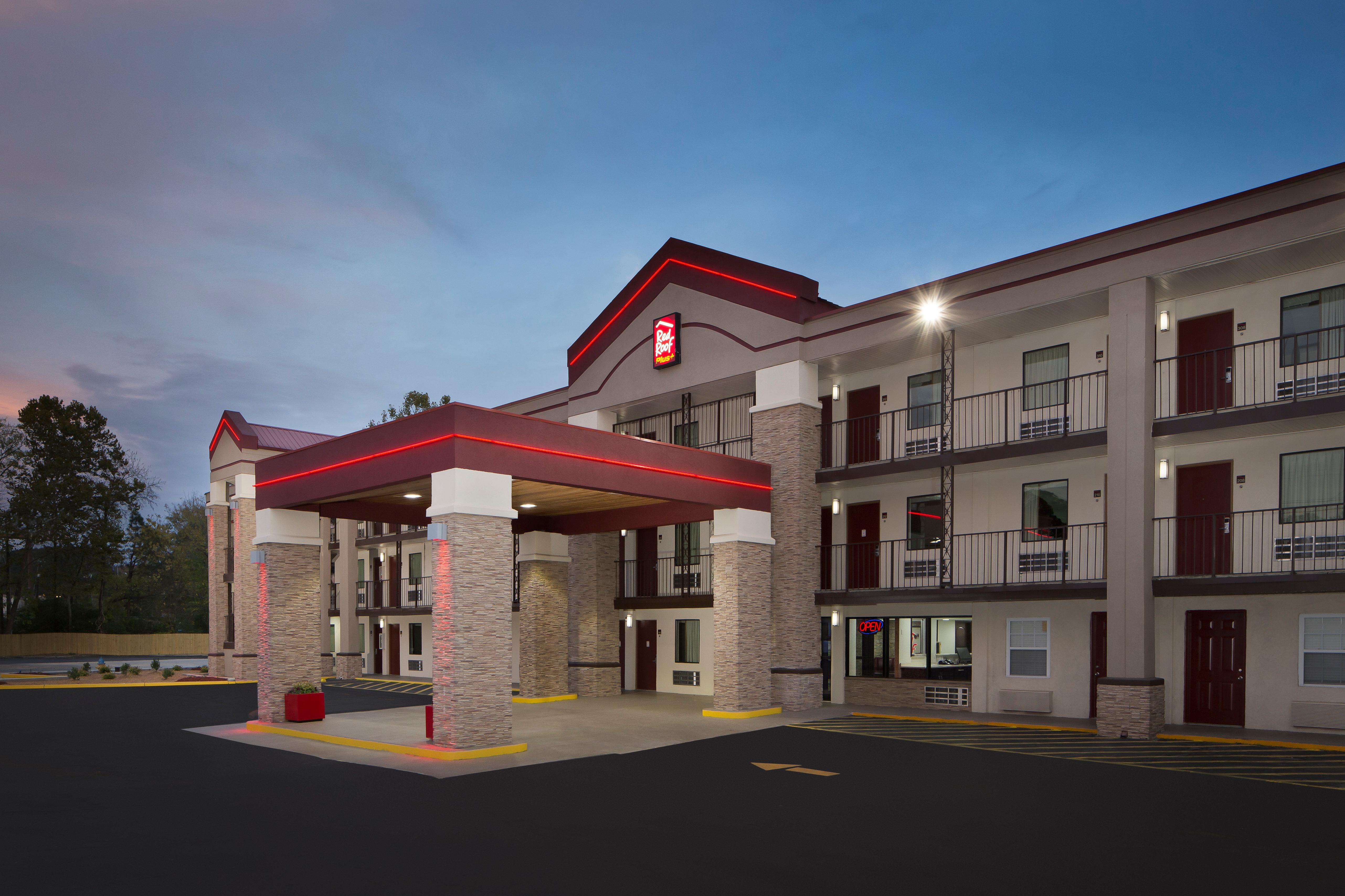Red Roof Inn Plus+ Birmingham East - Irondale/Airport Dış mekan fotoğraf