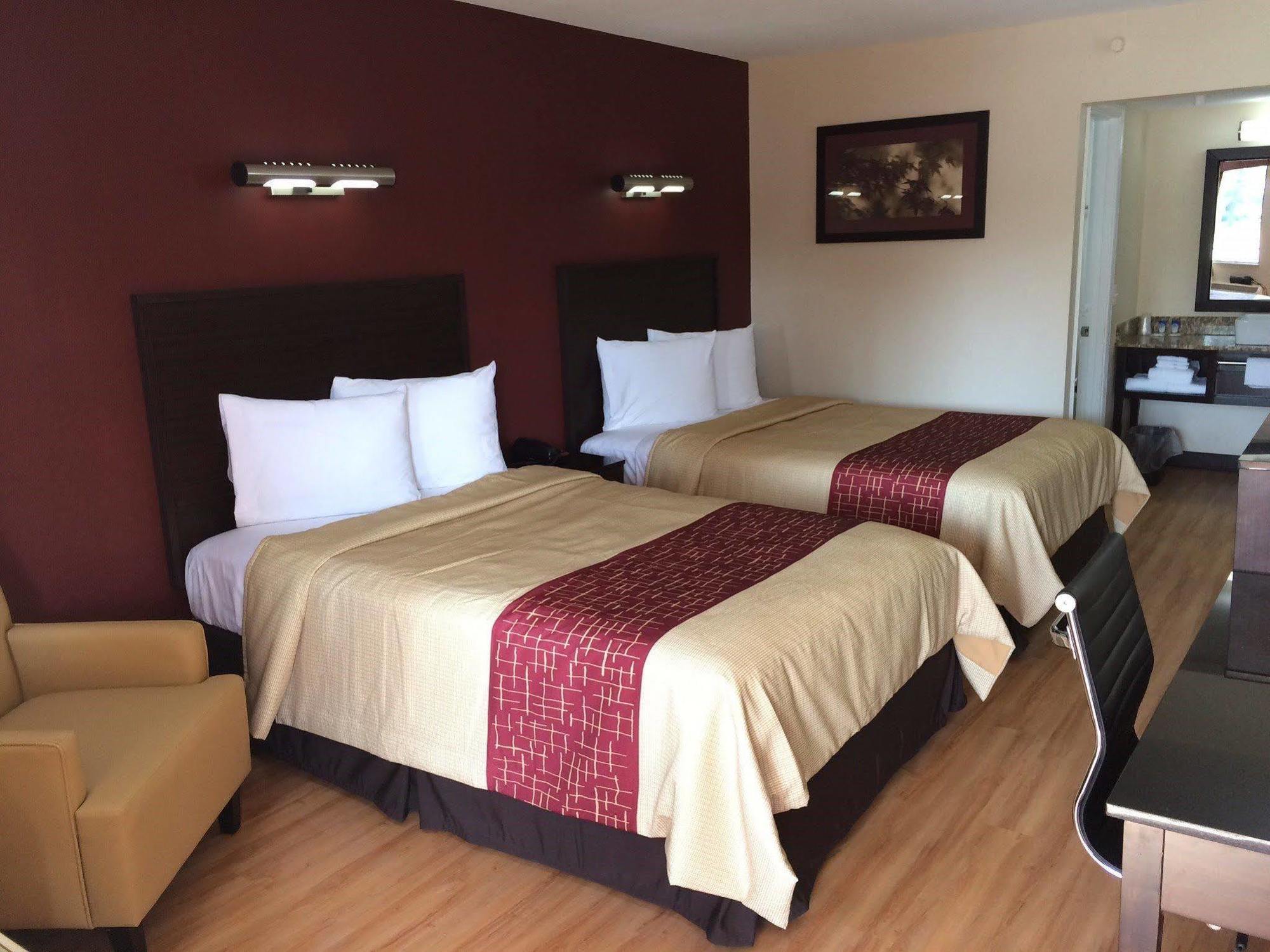 Red Roof Inn Plus+ Birmingham East - Irondale/Airport Dış mekan fotoğraf